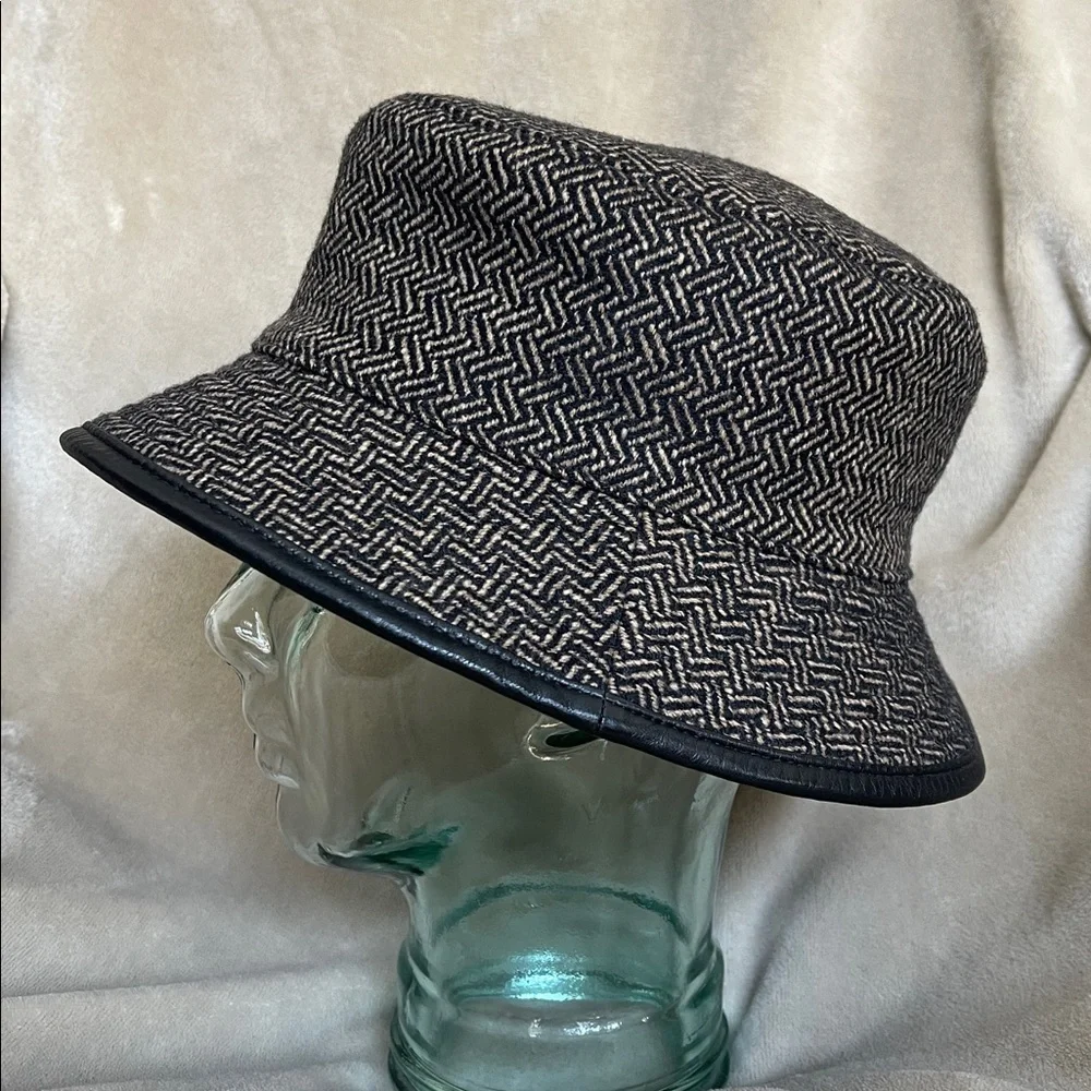 HERMES Bucket Hat in Herringbone Pattern